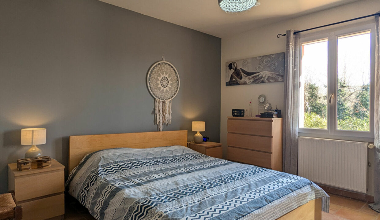 2025-09:04:38
